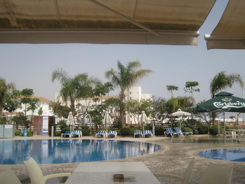 Polyxenia Isaak Luxury Villas And Apartments 普罗塔拉斯 外观 照片