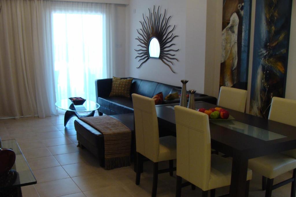 Polyxenia Isaak Luxury Villas And Apartments 普罗塔拉斯 外观 照片